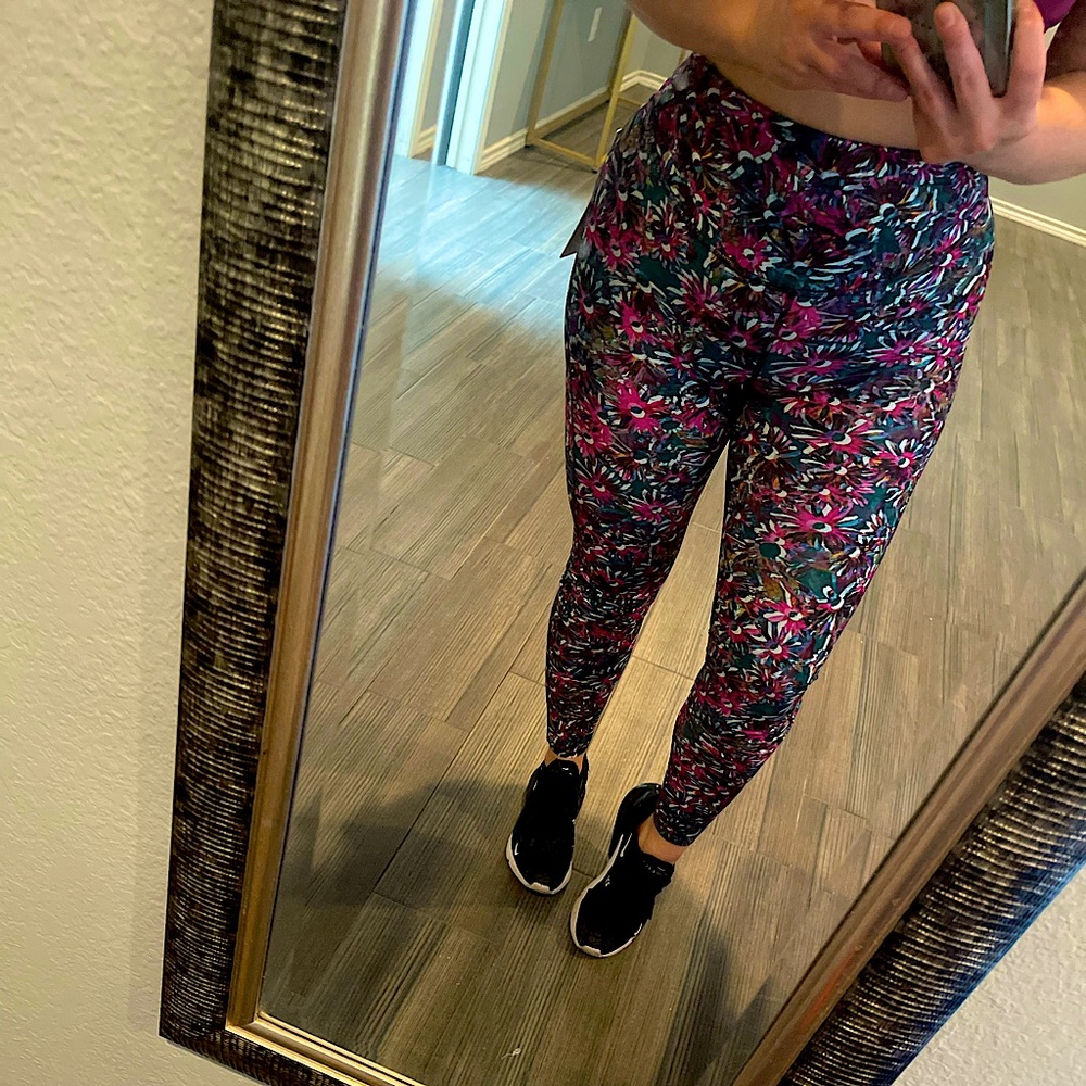 Lululemon Base Pace High-Rise Running Tight 28" Brushed Nulux - Picture 7 of 8